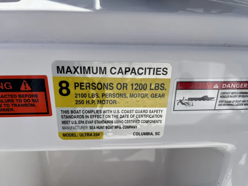 Slide: The Image of Sea Hunt Ultra 234 2026 - 12