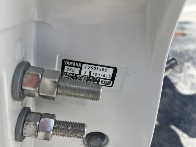 Slide: The Image of Sea Hunt Ultra 234 2026 - 9