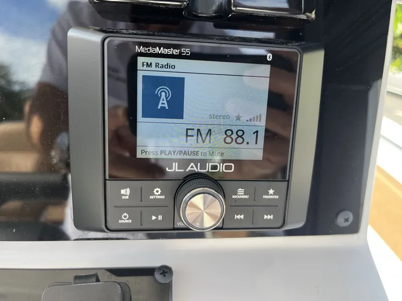 Slide: The Image of Sea Hunt Ultra 234 2026 - 14