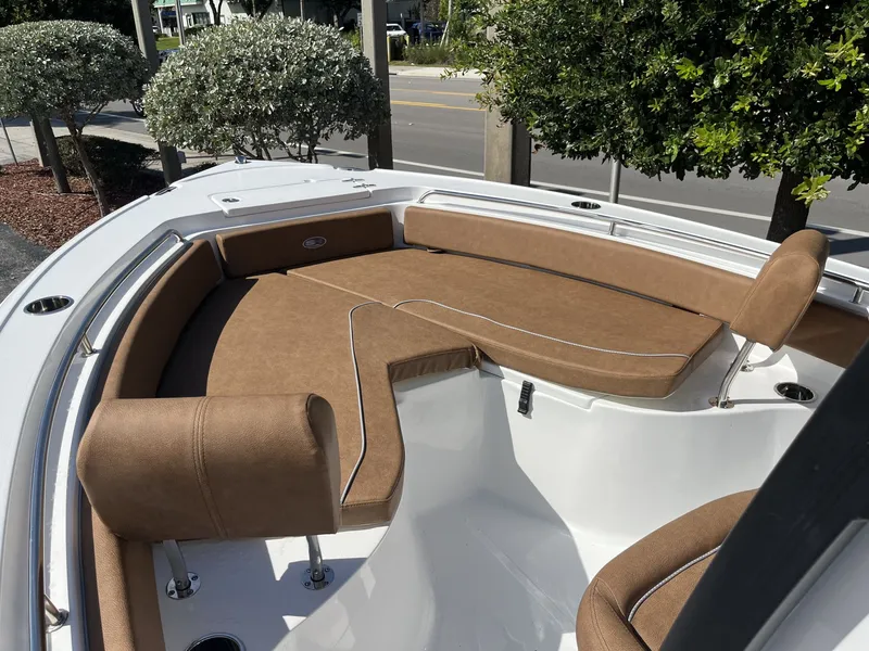 Slide: The Image of Sea Hunt Ultra 234 2026 - 20