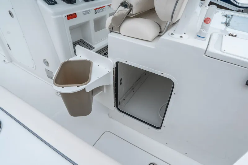 Slide: The Image of Sea Hunt Gamefish 28 Forward Seating 2026 - 17