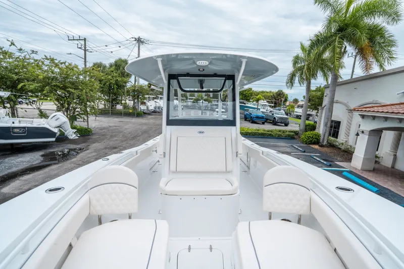Slide: The Image of Sea Hunt Gamefish 28 Forward Seating 2026 - 30