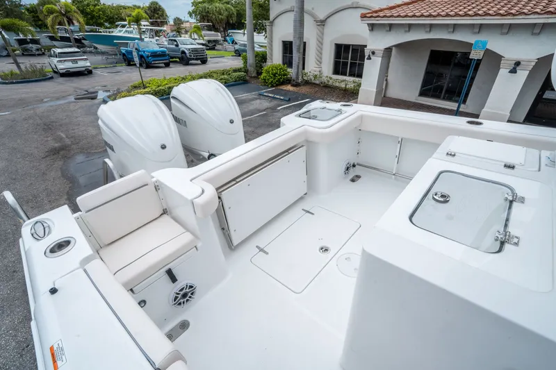 Slide: The Image of Sea Hunt Gamefish 28 Forward Seating 2026 - 10