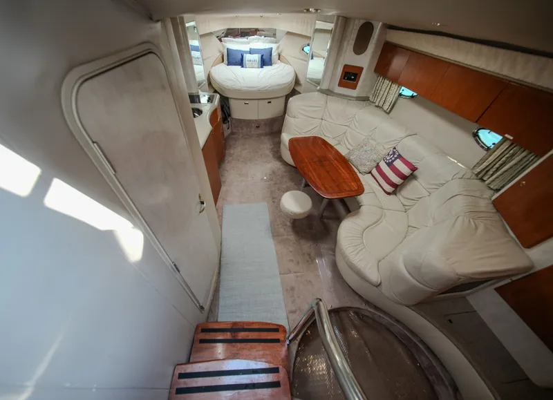 Slide: The Image of Formula 40 Performance Cruiser 2001 - 10