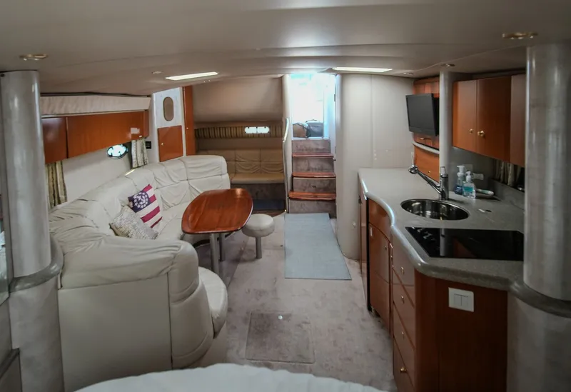 Slide: The Image of Formula 40 Performance Cruiser 2001 - 18