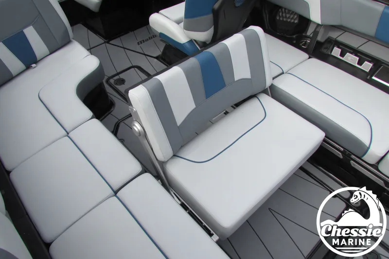 Slide: The Image of Malibu Wakesetter 23 LSV 2022 - 17