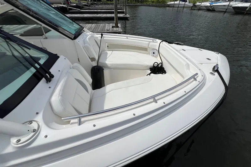 Slide: The Image of bow seating - 10