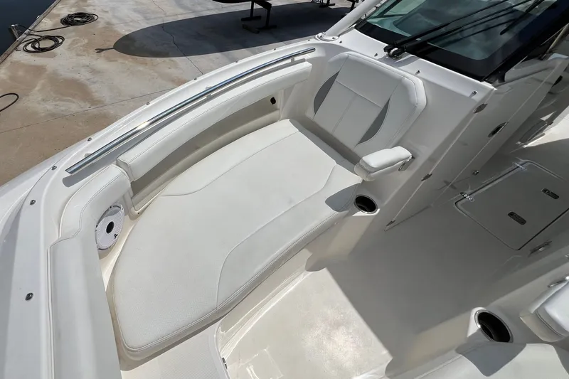 Slide: The Image of bow seating - 12