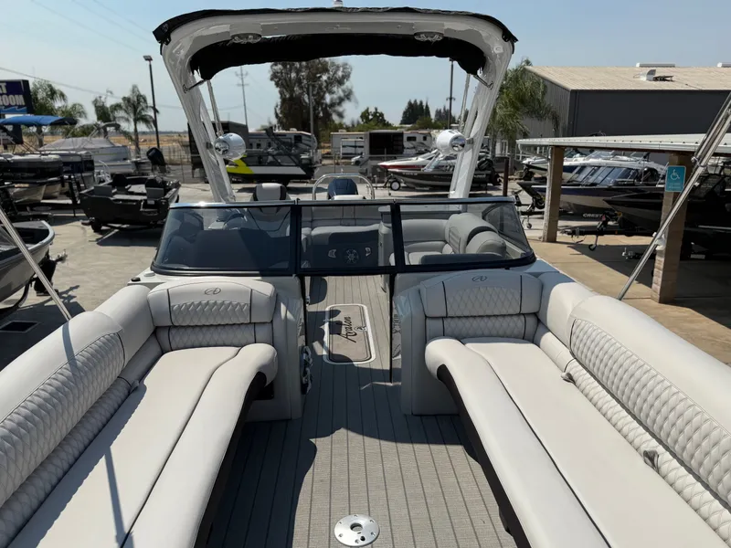 Slide: The Image of Avalon Excalibur LTD Elite Windshield 27 W/ 350HP Mercury V10 2023 - 12