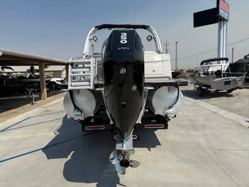 Slide: The Image of Avalon Excalibur LTD Elite Windshield 27 W/ 350HP Mercury V10 2023 - 4