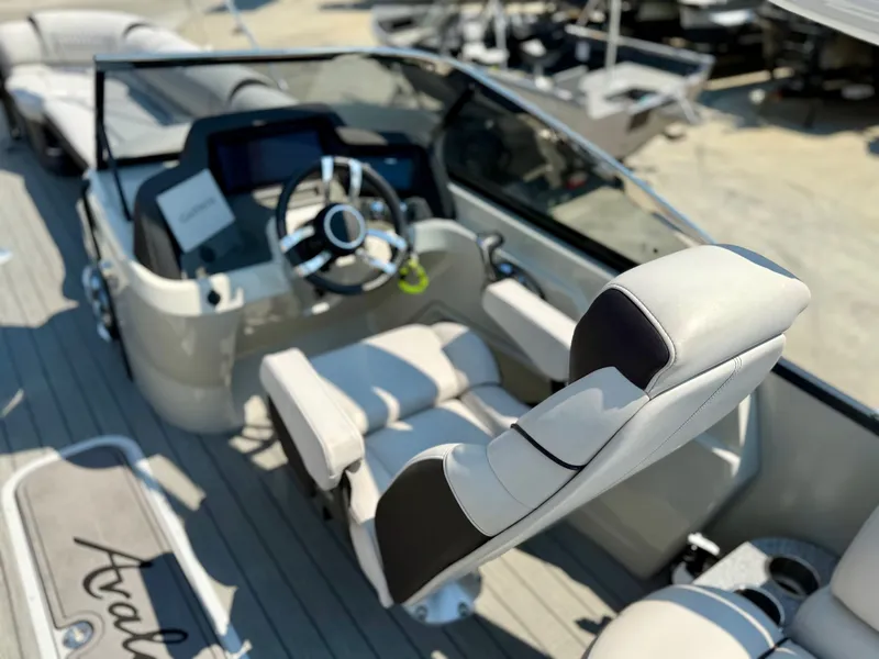 Slide: The Image of Avalon Excalibur LTD Elite Windshield 27 W/ 350HP Mercury V10 2023 - 8