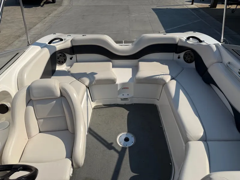 Slide: The Image of Yamaha SX210 2006 - 11