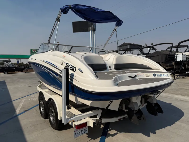 Slide: The Image of Yamaha SX210 2006 - 15