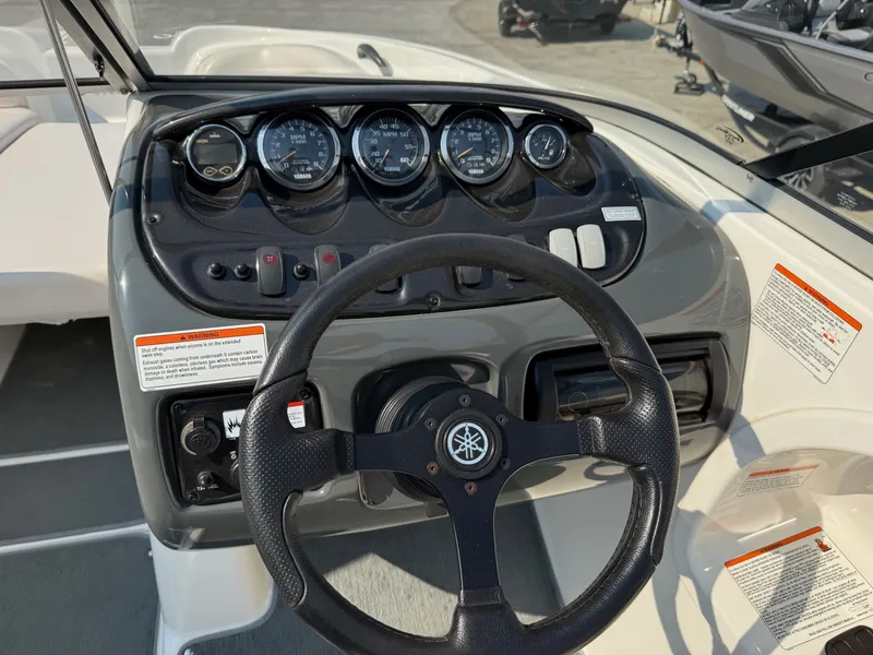 Slide: The Image of Yamaha SX210 2006 - 17