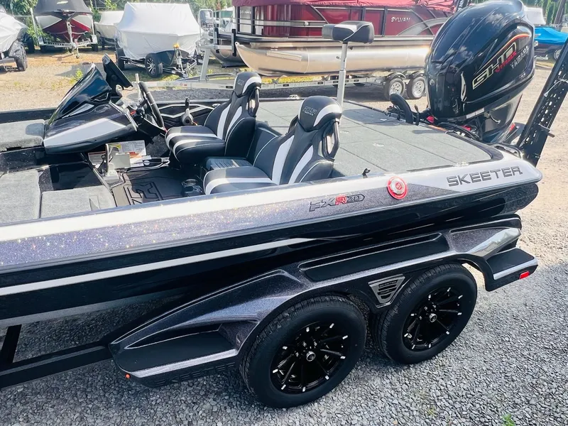 Slide: The Image of Skeeter FXR20 FLEX 2026 - 21