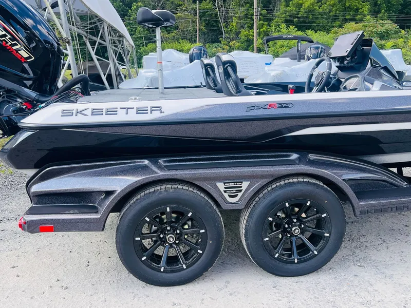 Slide: The Image of Skeeter FXR20 FLEX 2026 - 22