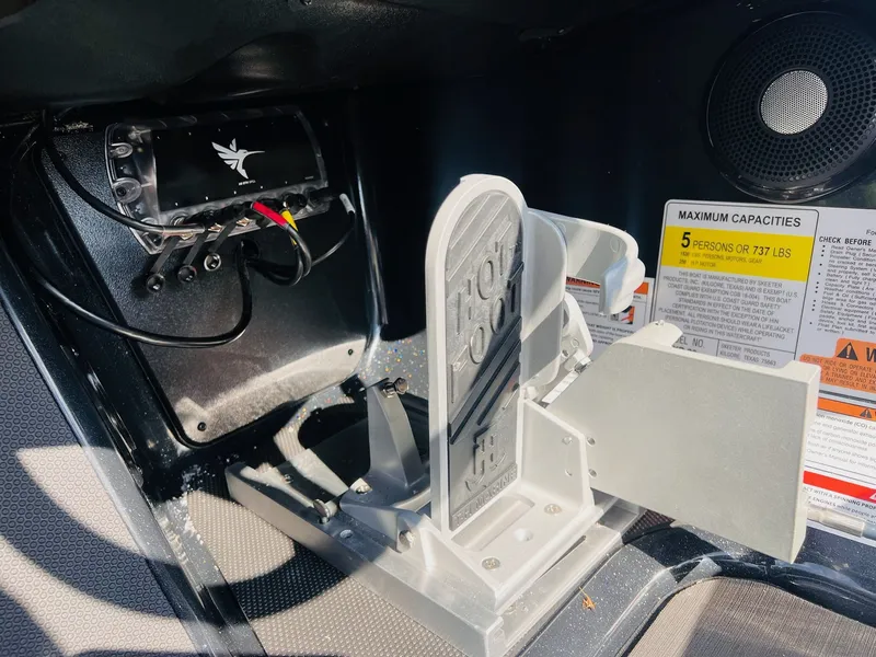 Slide: The Image of Skeeter FXR20 FLEX 2026 - 24