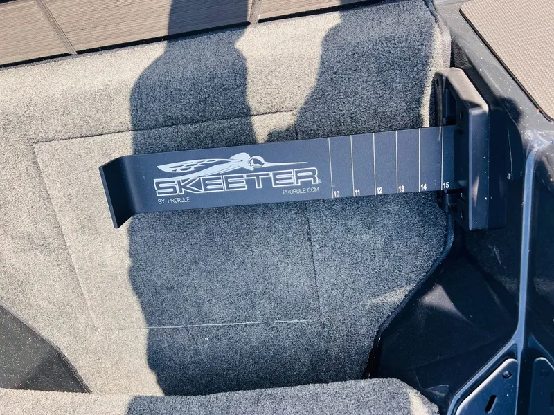 Slide: The Image of Skeeter FXR20 FLEX 2026 - 33