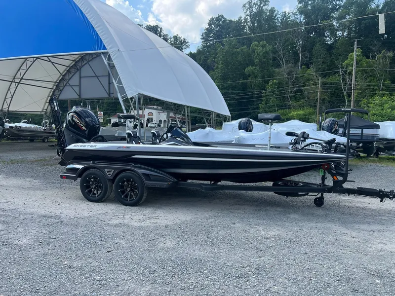 Slide: The Image of Skeeter FXR20 FLEX 2026 - 40