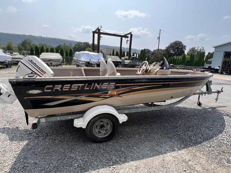 Slide: The Image of Crestliner 1750 Fish Hawk 2003 - 16