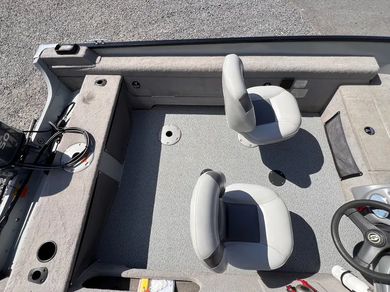 Slide: The Image of Smoker Craft Pro Angler 161 2010 - 10