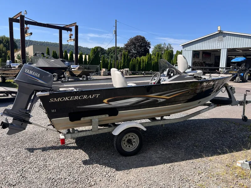 Slide: The Image of Smoker Craft Pro Angler 161 2010 - 23