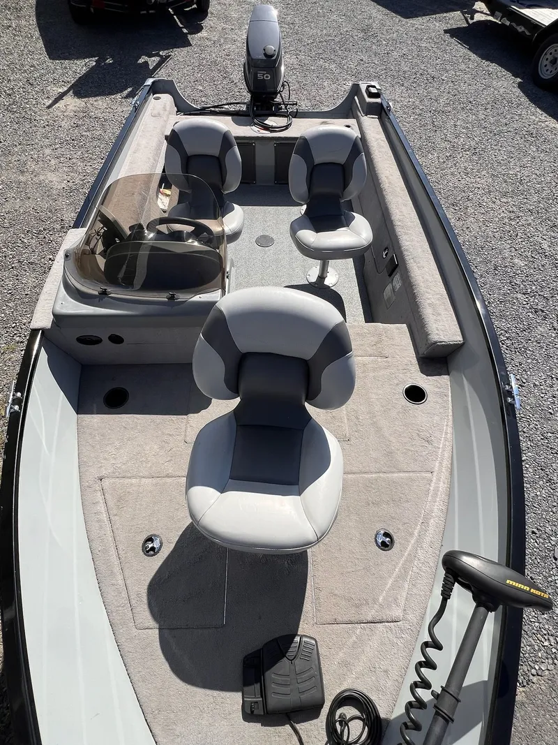 Slide: The Image of Smoker Craft Pro Angler 161 2010 - 30