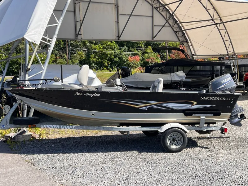 Slide: The Image of Smoker Craft Pro Angler 161 2010 - 31