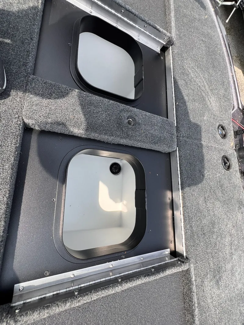 Slide: The Image of Skeeter ZXR21 SE 2025 - 23