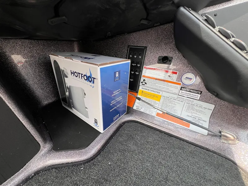 Slide: The Image of Skeeter ZXR21 SE 2025 - 39