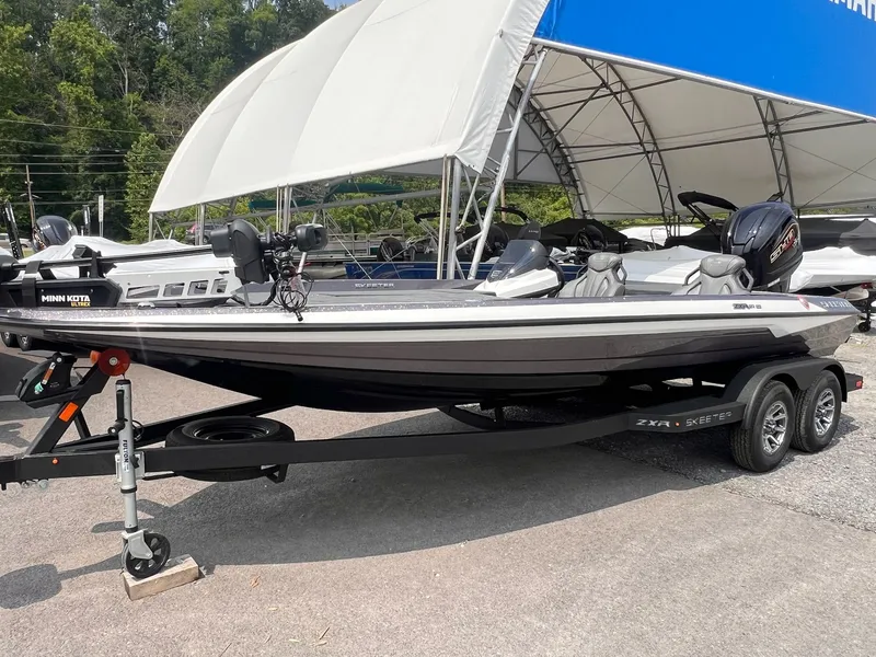 Slide: The Image of Skeeter ZXR21 SE 2025 - 41