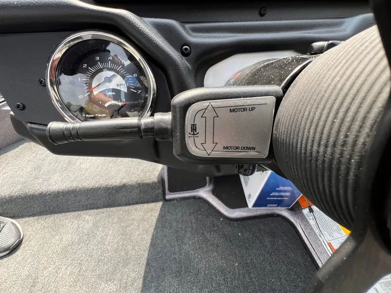 Slide: The Image of Skeeter ZXR21 SE 2025 - 45