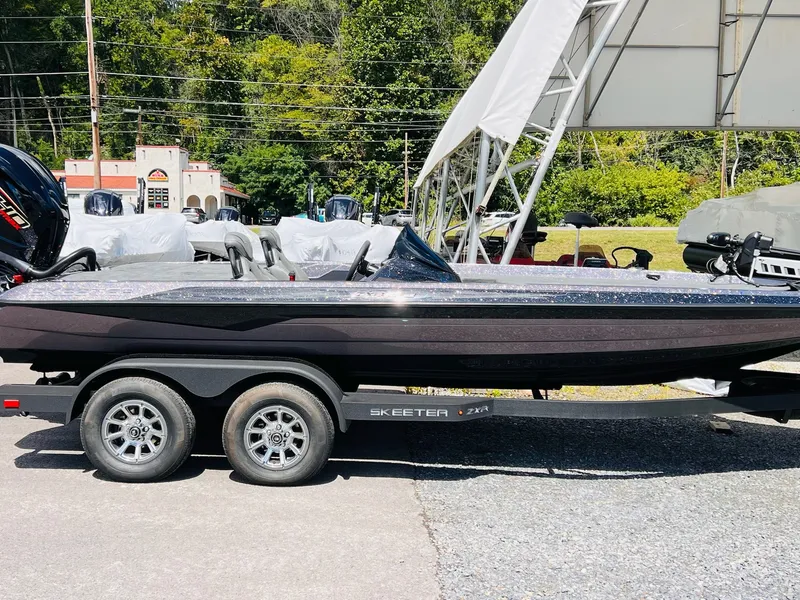 Skeeter ZXR21 SE 2025 - Marine Source