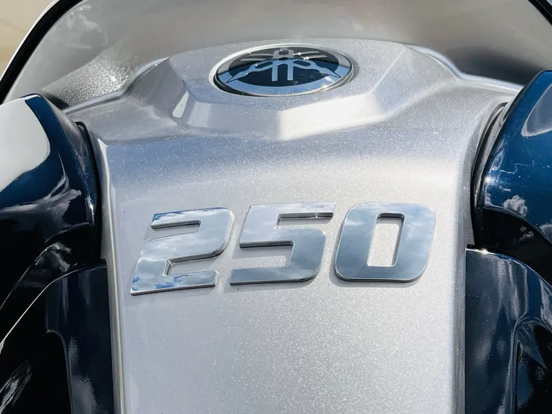 Slide: The Image of Tracker Tundra 2005 - 17