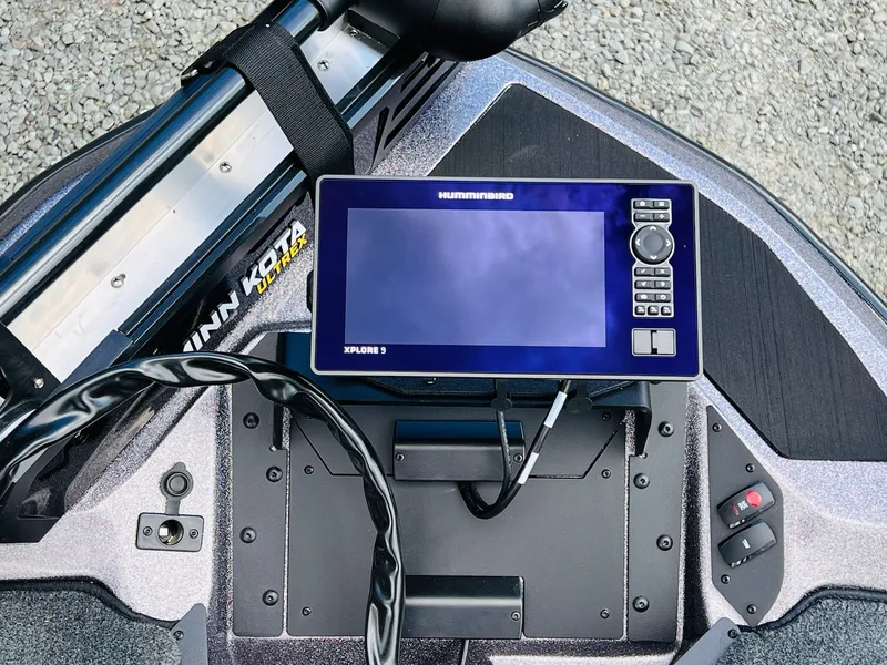 Slide: The Image of Tracker Tundra 2005 - 18