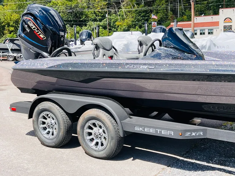 Slide: The Image of Tracker Tundra 2005 - 19