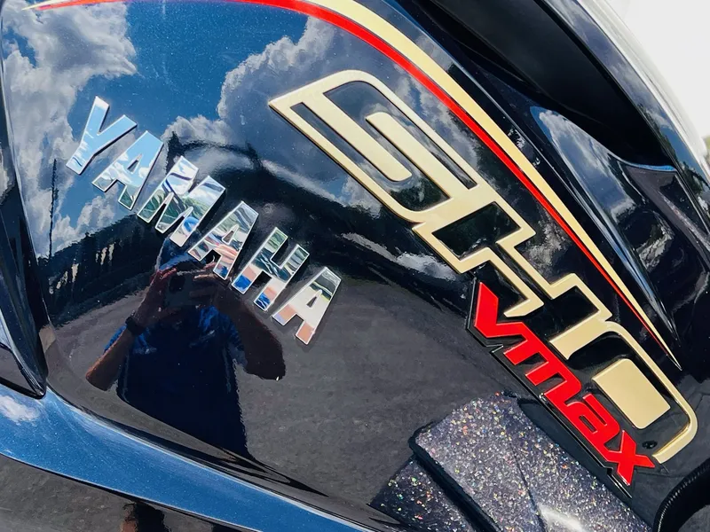 Slide: The Image of Tracker Tundra 2005 - 4