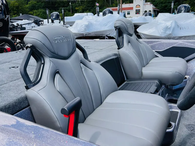 Slide: The Image of Tracker Tundra 2005 - 41