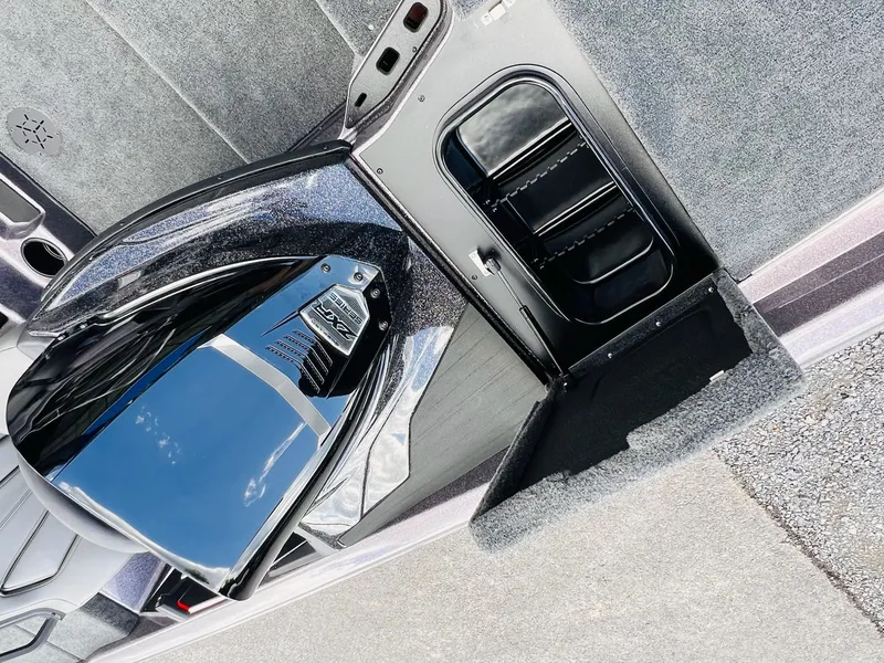 Slide: The Image of Tracker Tundra 2005 - 48