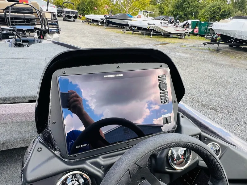 Slide: The Image of Tracker Tundra 2005 - 49