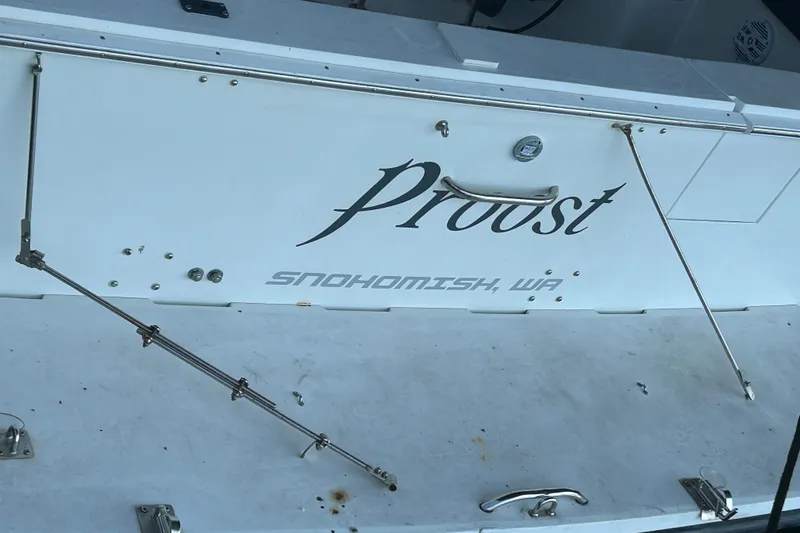 Slide: The Image of 1995 Silverton 34 Convertible boat stern with "Snohomish, WA" lettering. - 29