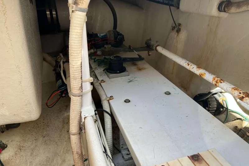 Slide: The Image of Electrical components on a 2007 Henriques 42 Express boat, featuring Sea Vision underwater lights. - 18