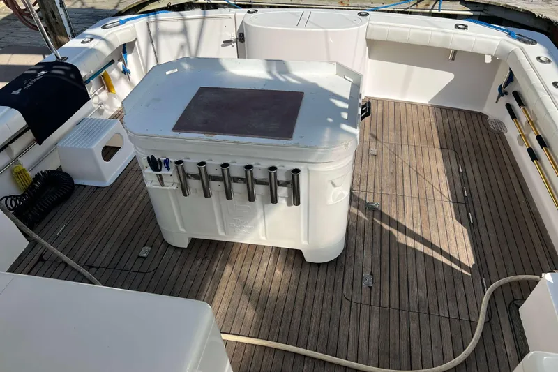 Slide: The Image of 2007 Henriques 42 Express engine compartment with open hatch, showcasing interior details. - 44