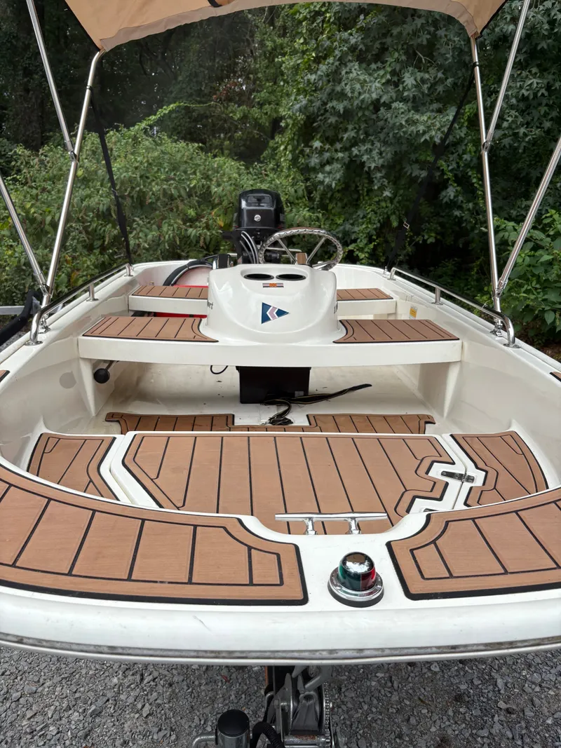 Slide: The Image of Boston Whaler 110 Sport 2014 - 11