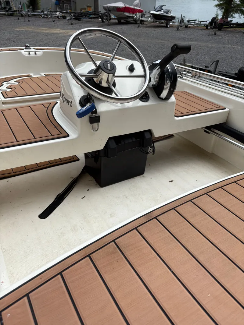 Slide: The Image of Boston Whaler 110 Sport 2014 - 4