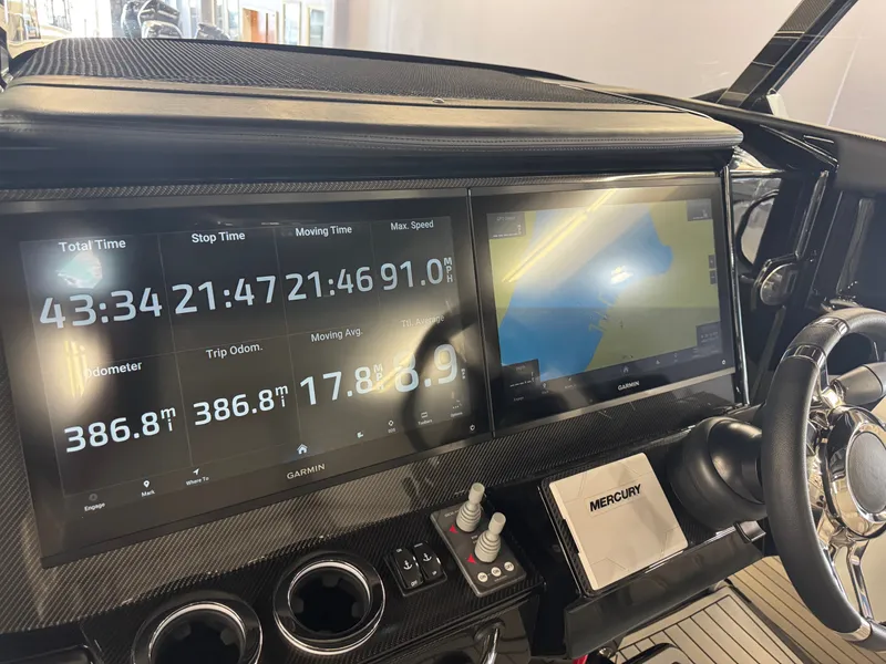 Slide: The Image of Nor-Tech 400 Super Sport 2026 - 10