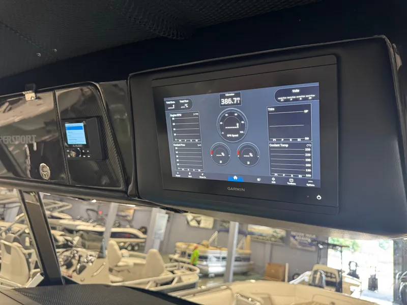 Slide: The Image of Nor-Tech 400 Super Sport 2026 - 11