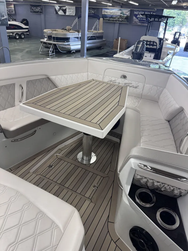 Slide: The Image of Nor-Tech 400 Super Sport 2026 - 15