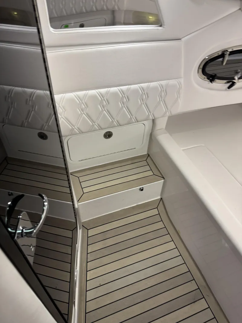 Slide: The Image of Nor-Tech 400 Super Sport 2026 - 24