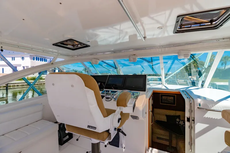 Slide: The Image of Cabo 40 Express 2003 - 29